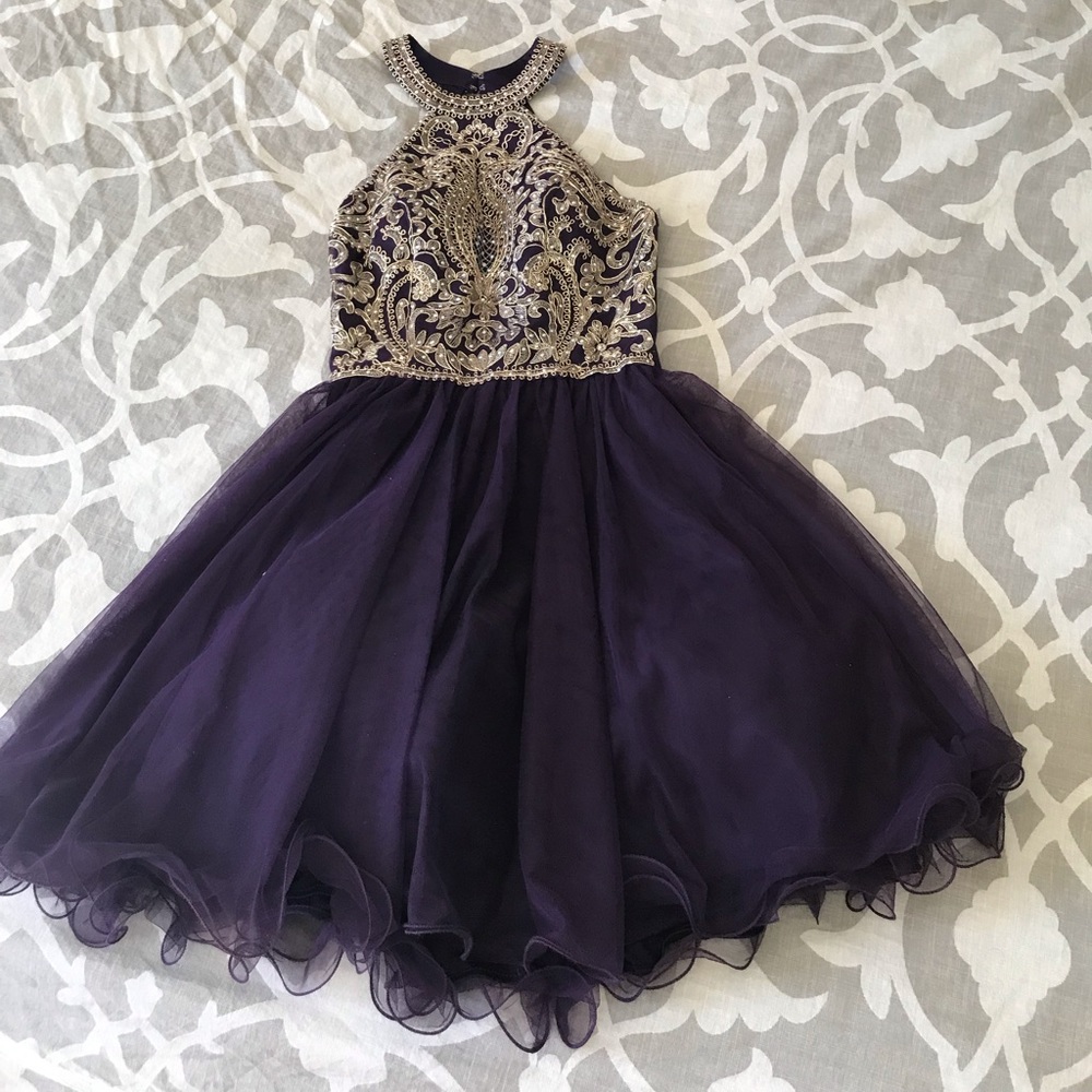 Short/ Mini A-line/ Halter/ Backless/Formal Dress